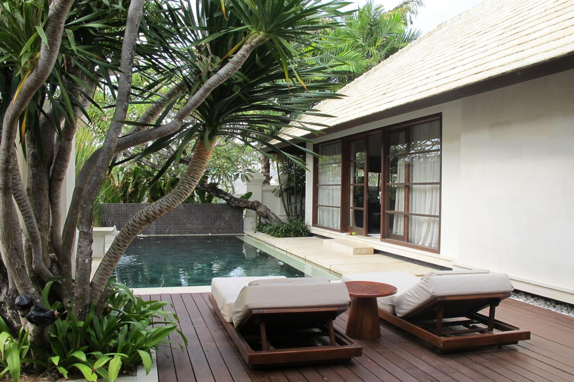 The Royal Santrian Villa Nusa Dua  Exterior photo